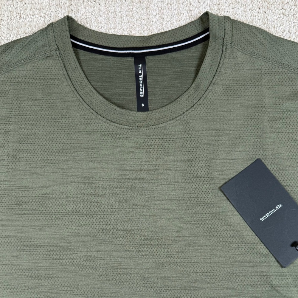 NEW Thousand Men Small OD Green Interval Short Sleeve Performance Training Shirt